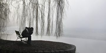 דיכאון היא הפרעה נפשית בעלת בסיס פסיכולוגי ופיזיולוגי שמפריעה לתפקוד האישי של האדם אורן זריף